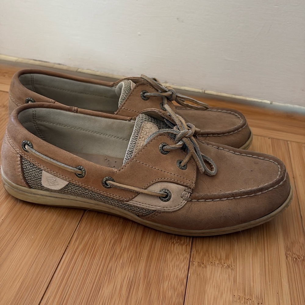 Sperry topsiders